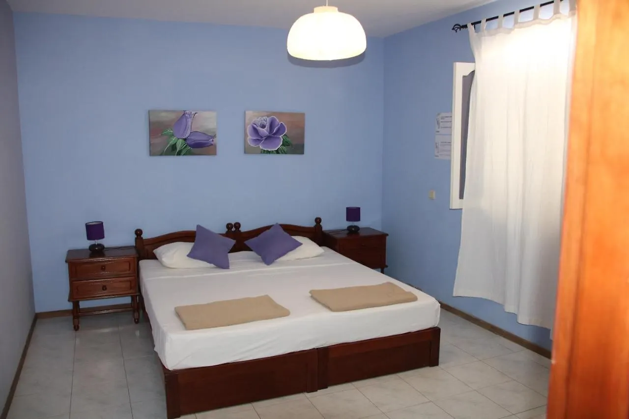 **  Hotel Residencial Raiar Mindelo Kap Verde