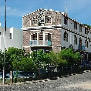 3* Couette-café Residencial Maravilha