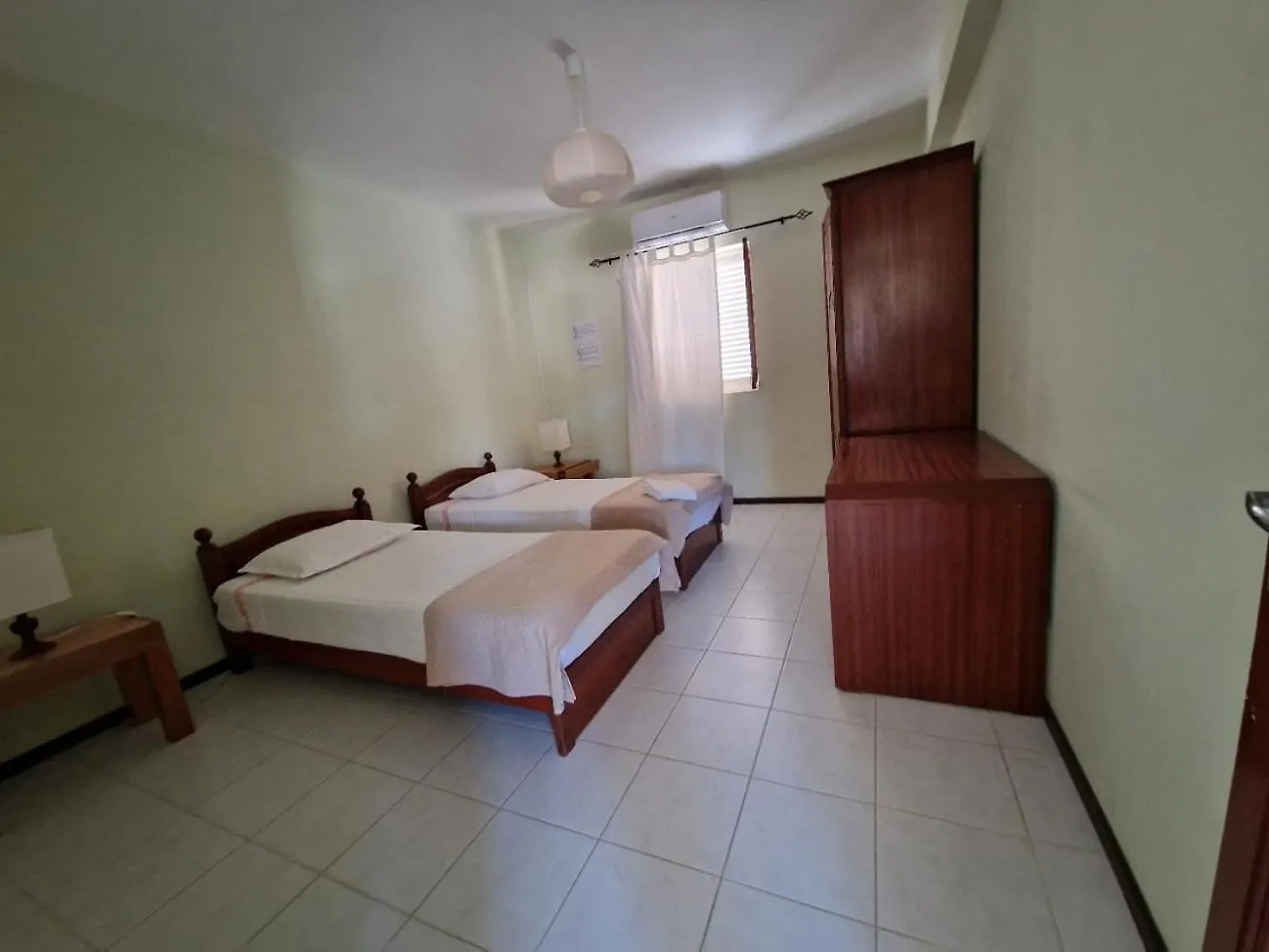 Residencial Raiar Hotel Mindelo 2*,  Zöld-foki-szigetek