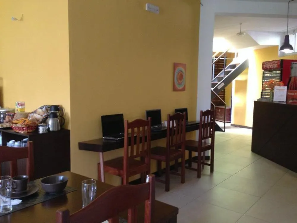 Residencial Raiar Hotel Mindelo 2*,