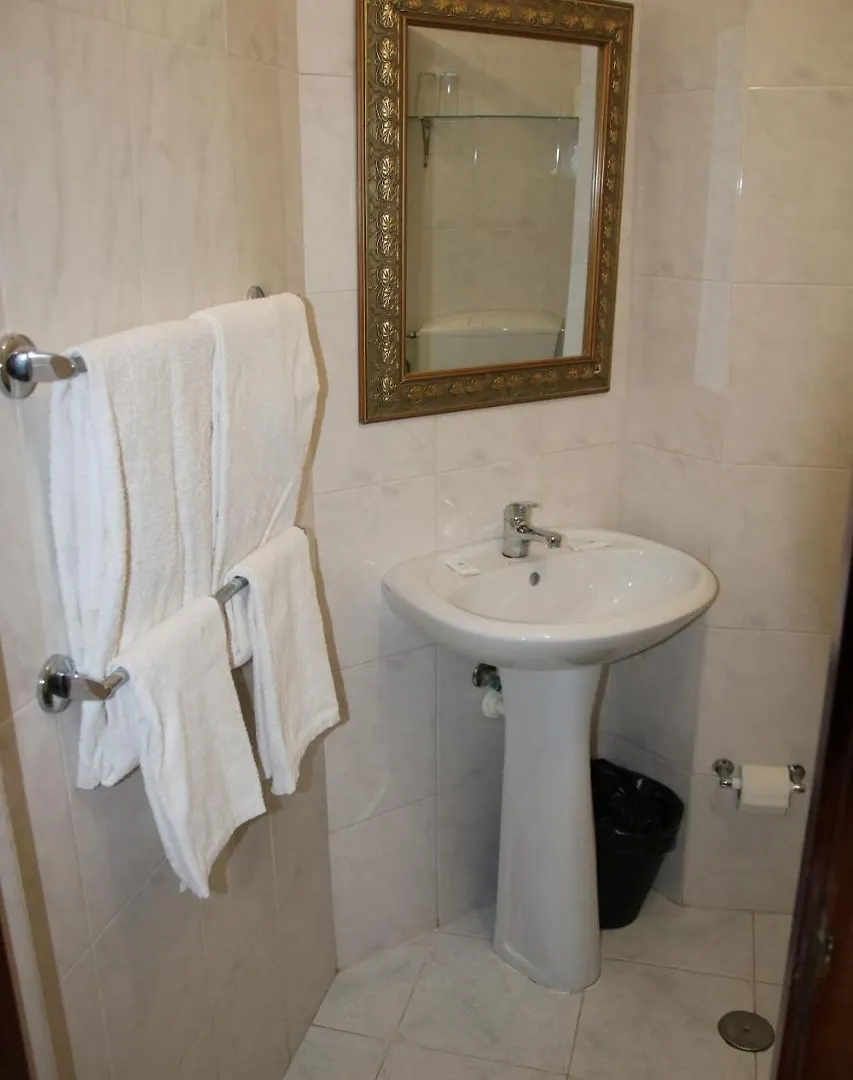Residencial Raiar Hotel Mindelo 2*,  Zöld-foki-szigetek